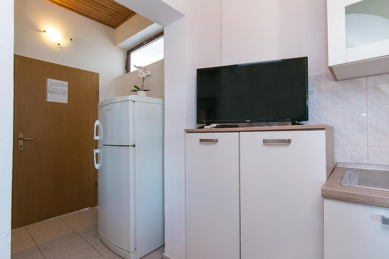 Apartment Zivogosce - Blato 1057D מראה חיצוני תמונה