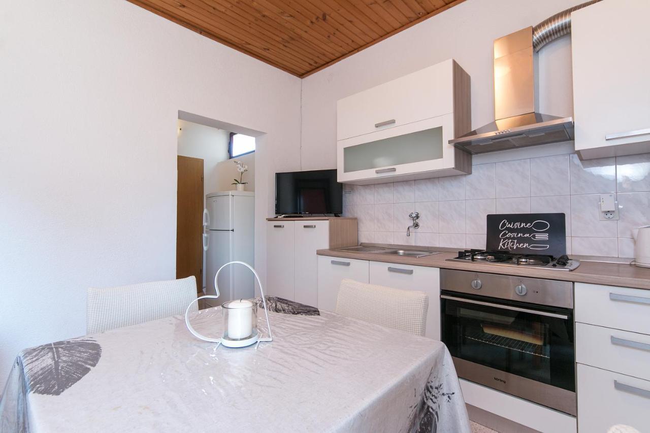 Apartment Zivogosce - Blato 1057D מראה חיצוני תמונה