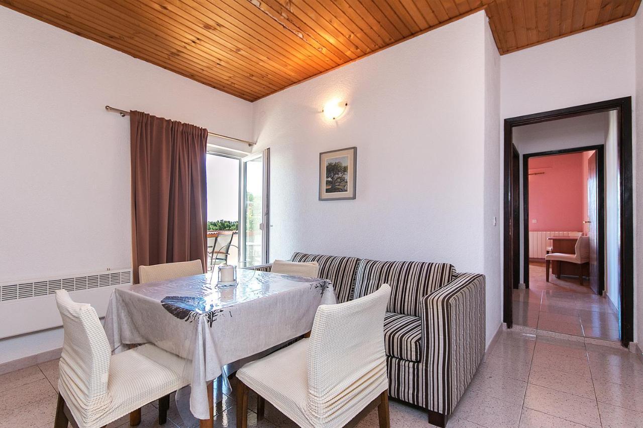 Apartment Zivogosce - Blato 1057D מראה חיצוני תמונה